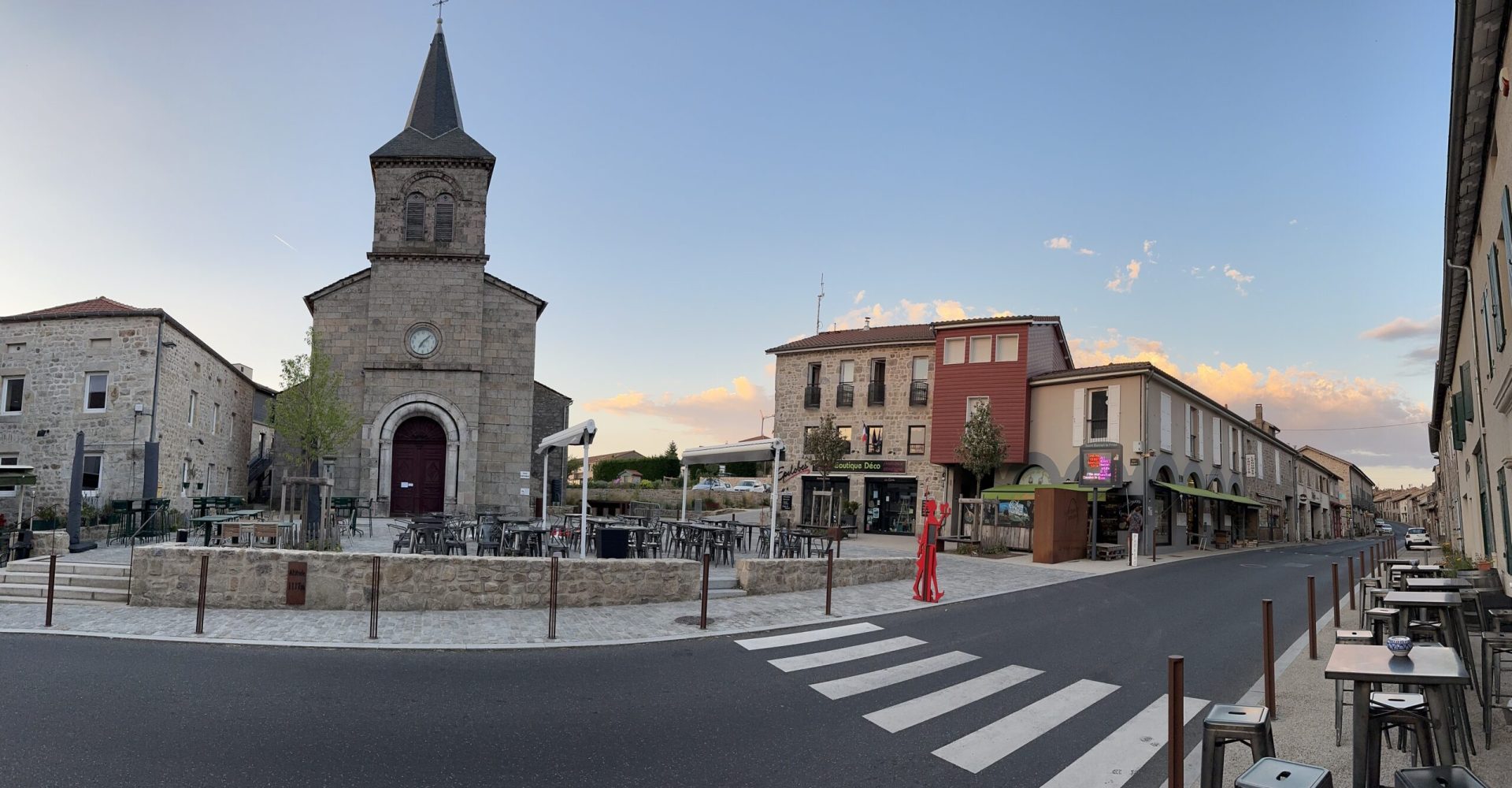 Saba Torréfaction - Saint-Bonnet - Place du village